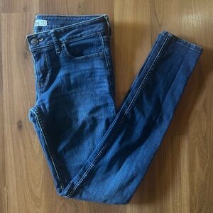 Hollister denim jeans 👖 size 3R w26 L31 gently worn
